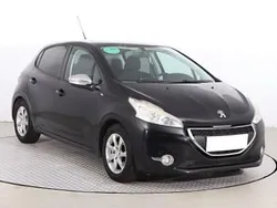 Czarny Używany 2015 Peugeot 208 Hatchback | 23 999 zł (Uczciwa cena)