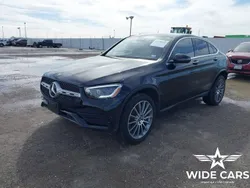 Czarny (metalik) Używany 2020 Mercedes GLC300 SUV | 76 500 zł