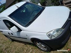 Biały Używany 2004 Opel Combo Minivan | 9500 zł
