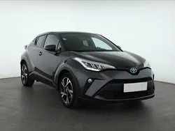 Szary Używany 2022 Toyota C-HR SUV | 97 999 zł (Uczciwa cena)
