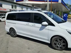 Biały (metalik, perła) Używany 2019 Mercedes V300 Minivan | 253 000 zł