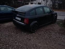 Czarny Używany 2002 Audi A2 Hatchback | 6900 zł (Uczciwa cena)