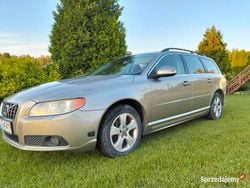 Beżowy Używany 2009 Volvo V70 Kombi | 28 500 zł