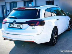 Biały Używany 2016 Opel Insignia OPC Kombi | 35 999 zł (Dobra cena)