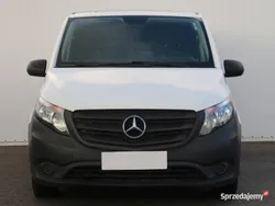 Biały Używany 2018 Mercedes Vito Minivan | 49 999 zł