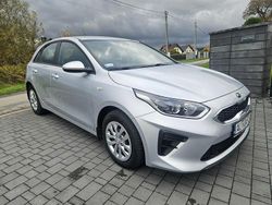 Srebrny (metalik) Używany 2020 Kia Ceed 2 Hatchback | 42 800 zł (Dobra cena)