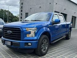 Czarny Używany 2016 Ford F-150 XLT Pickup | 124 000 zł