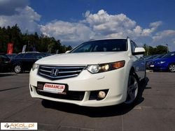 Biały (metalik, perła) Używany 2009 Honda Accord Sedan/Limuzyna | 32 900 zł