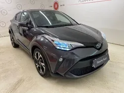 Szary Używany 2023 Toyota C-HR Style SUV | 134 900 zł (Uczciwa cena)