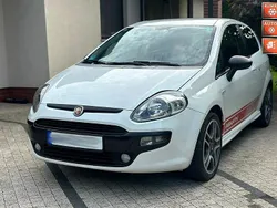 Biały Używany 2011 Fiat Punto Evo Hatchback | 14 900 zł (Dość drogi)