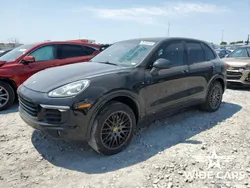 Czarny (metalik) Używany 2017 Porsche Cayenne SUV | 62 500 zł