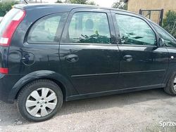 Czarny Używany 2005 Opel Meriva Minivan | 7500 zł (Dość drogi)