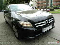 Czarny Używany 2016 Mercedes 200 Hatchback | 78 000 zł