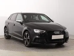 Czarny Używany 2020 Audi A3 Hatchback | 61 999 zł (Super Cena)