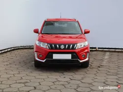 Czerwony Używany 2019 Suzuki Vitara SUV | 57 999 zł (Uczciwa cena)