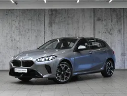 Szary skyscraper metalizowany Używany 2025 BMW 118 Shadowline Hatchback | 154 800 zł