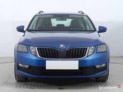 Niebieski Używany 2019 Skoda Octavia Kombi | 61 999 zł (Uczciwa cena)