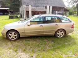 Używany 2004 Mercedes C180 | 8300 zł