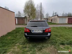 Mercedes E200