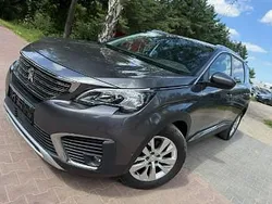 Szary Używany 2018 Peugeot 5008 Minivan | 63 999 zł (Uczciwa cena)