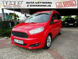 Czerwony Używany 2015 Ford Tourneo Courier Trend+ Minivan | 32 900 zł (Uczciwa cena)