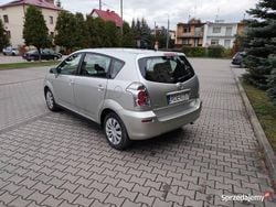 Srebrny Używany 2004 Toyota Corolla Verso Minivan | 9000 zł (Uczciwa cena)