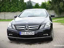 Czarny Używany 2009 Mercedes E250 Coupe | 44 999 zł