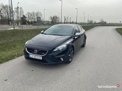 Czarny Używany 2013 Volvo V40 R-Design Kombi | 38 900 zł