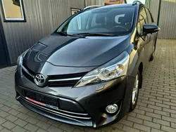 Szary (metalik) Używany 2014 Toyota Verso Minivan | 46 900 zł (Uczciwa cena)