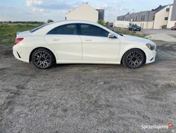 Biały Używany 2015 Mercedes CLA250 Sedan/Limuzyna | 64 500 zł (Uczciwa cena)