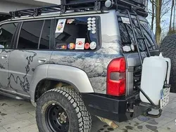 Szary Używany 2004 Nissan Patrol SUV | 90 000 zł