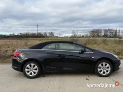 Czarny Używany 2013 Opel Cascada Edition Kabriolet | 41 500 zł