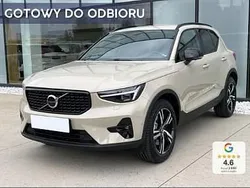 Inny kolor Nowe 2025 Volvo XC40 Plus SUV | 178 900 zł