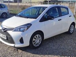 Biały Używany 2015 Toyota Yaris Active Hatchback | 33 600 zł (Uczciwa cena)