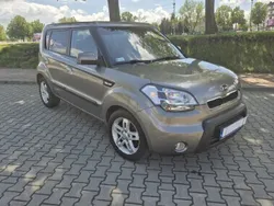 Złoty Używany 2010 Kia Soul SUV | 23 400 zł (Uczciwa cena)