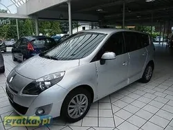 Używany 2010 Renault Scénic III Minivan | 22 900 zł (Dość drogi)