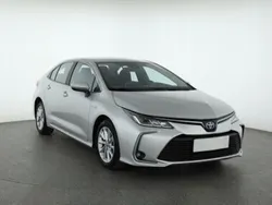 Srebrny Używany 2021 Toyota Corolla Sedan/Limuzyna | 77 499 zł (Uczciwa cena)