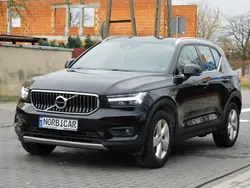 Czarny Używany 2019 Volvo XC40 SUV | 89 980 zł (Uczciwa cena)