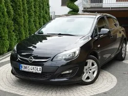 Czarny (metalik) Używany 2013 Opel Astra Hatchback | 20 900 zł (Dobra cena)