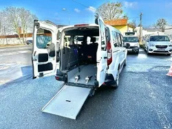 Biały Używany 2020 Ford Tourneo Connect Minivan | 131 000 zł