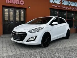 Biały Używany 2015 Hyundai i30 Hatchback | 36 900 zł (Dość drogi)