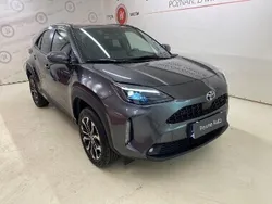 Szary Używany 2024 Toyota Yaris Cross Comfort SUV | 119 900 zł (Uczciwa cena)