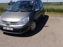 Zielony Używany 2005 Renault Scénic II Minivan | 4800 zł