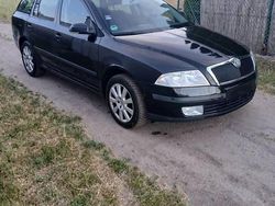 Czarny Używany 2007 Skoda Octavia Kombi | 7900 zł (Uczciwa cena)