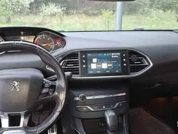 Używany 2017 Peugeot 308 Kombi | 37 900 zł (Uczciwa cena)