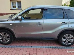 Szary Używany 2018 Suzuki Vitara SUV | 62 500 zł (Uczciwa cena)
