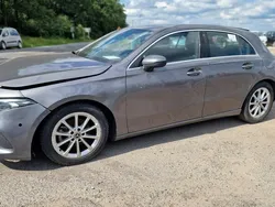 Szary Używany 2018 Mercedes A180 Hatchback | 44 999 zł