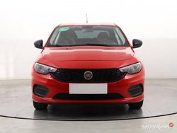 Czerwony Używany 2018 Fiat Tipo Sedan/Limuzyna | 34 999 zł