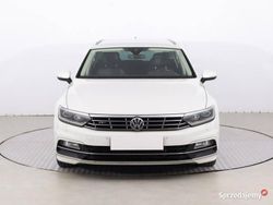 Biały Używany 2018 VW Passat Kombi | 57 999 zł (Dobra cena)