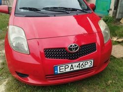 Czerwony Używany 2007 Toyota Yaris Sedan/Limuzyna | 6200 zł (Dobra cena)